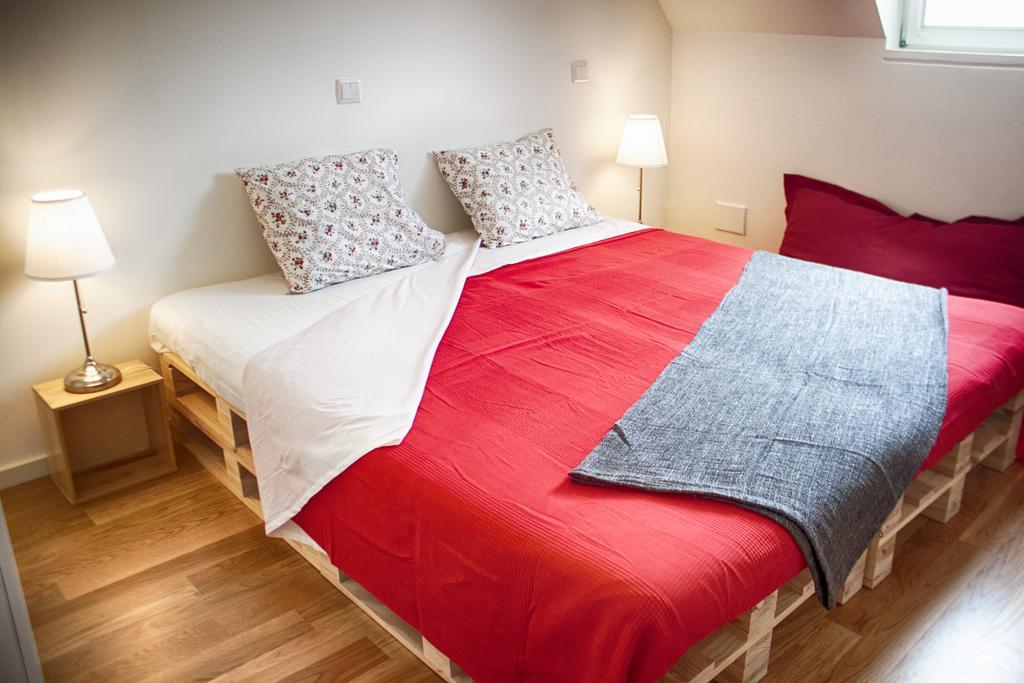 The Nook Hostel Понта-Делгада Номер фото